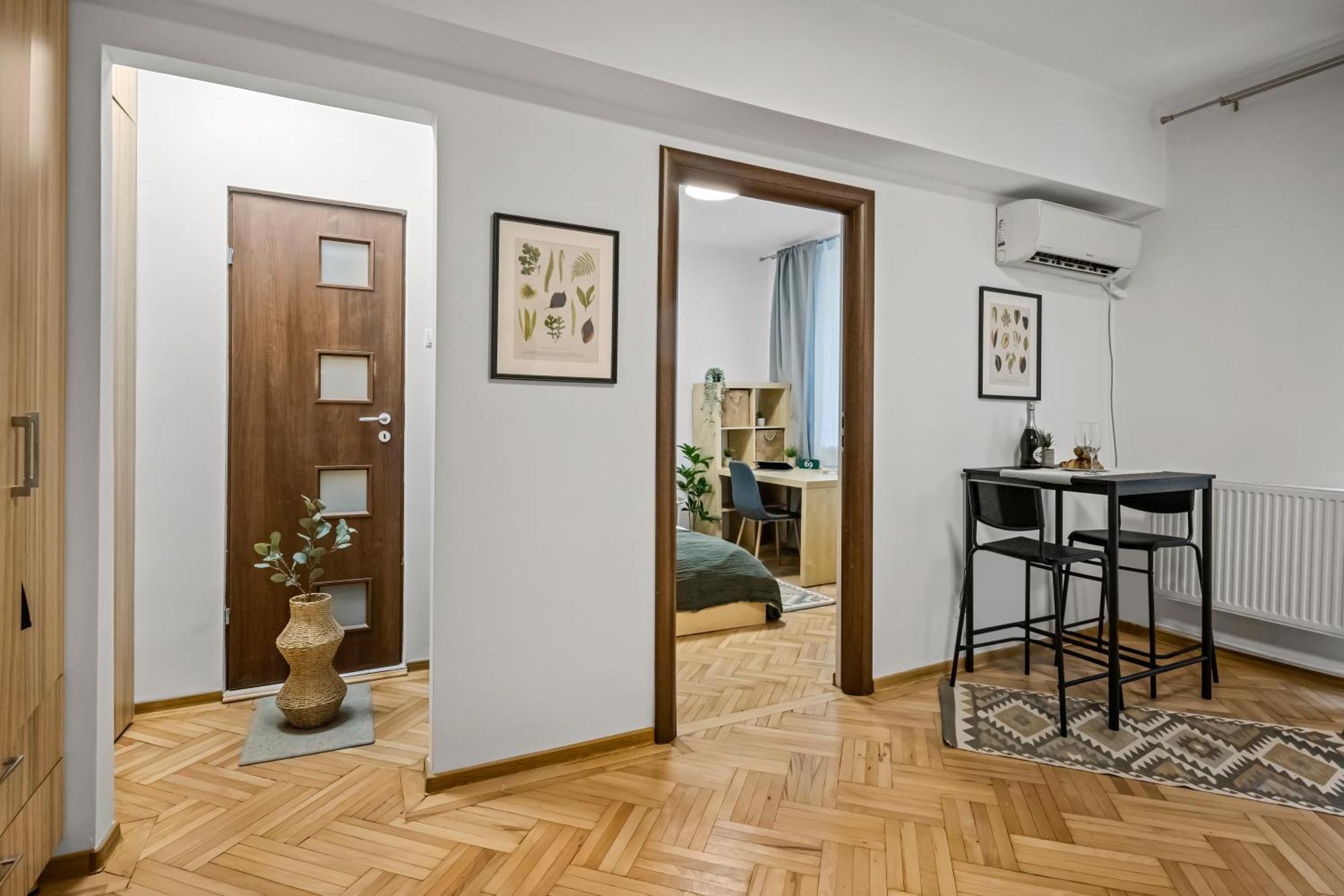 Earthy Escape - Central Apt With Balcony Bucureşti Eksteriør bilde